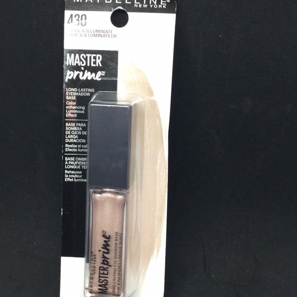 Eye shadow foundation